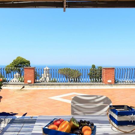Aquamarine Relaxing Capri Suites Екстер'єр фото